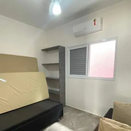 Apto com piscina 700 mts Praia Maranduba Ubatuba-2